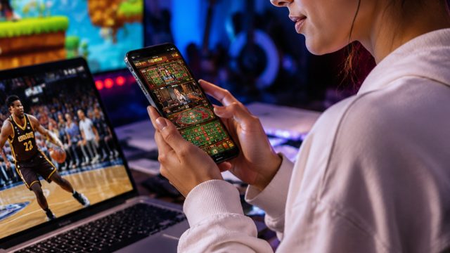 Exploring the Latest Trends in Online Gaming and Chat Apps